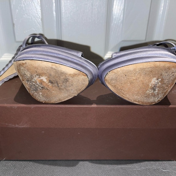 Bally| Periwinkle Satin T-strap sandals - Picture 5 of 5